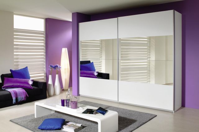 Schwebetürenschrank