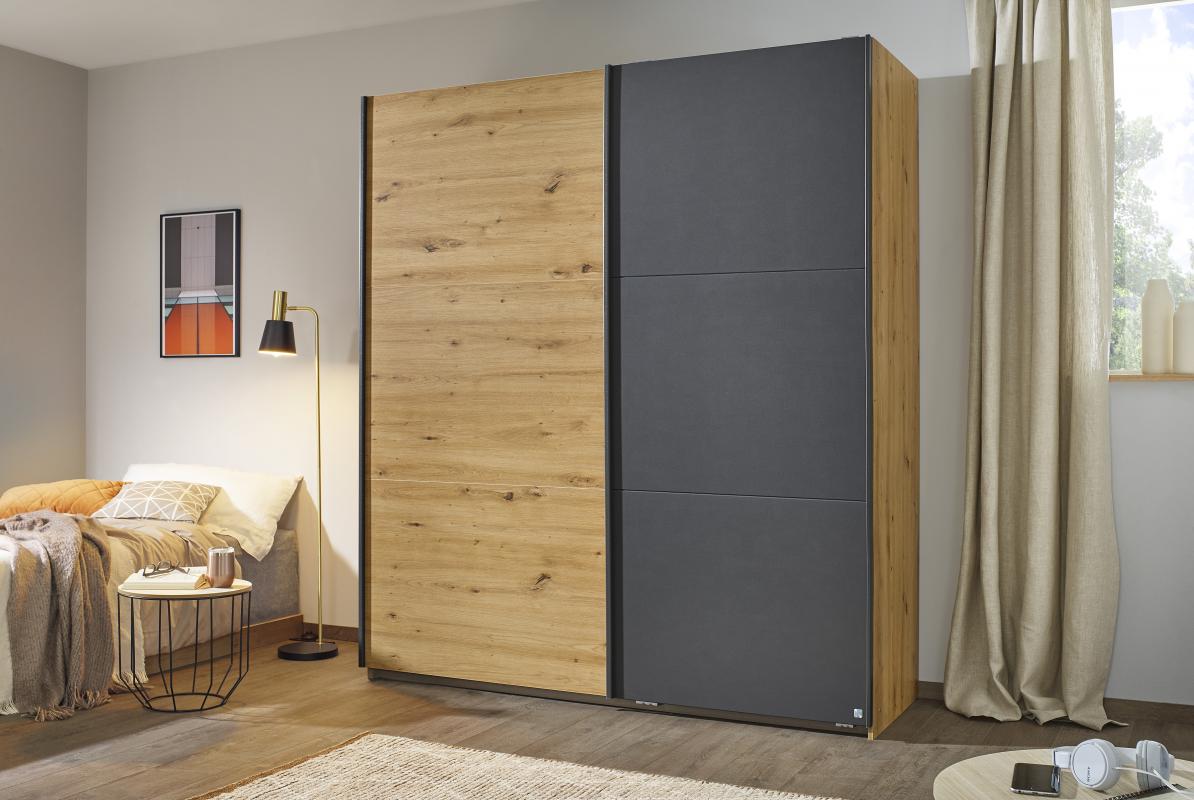 Schwebetürenschrank