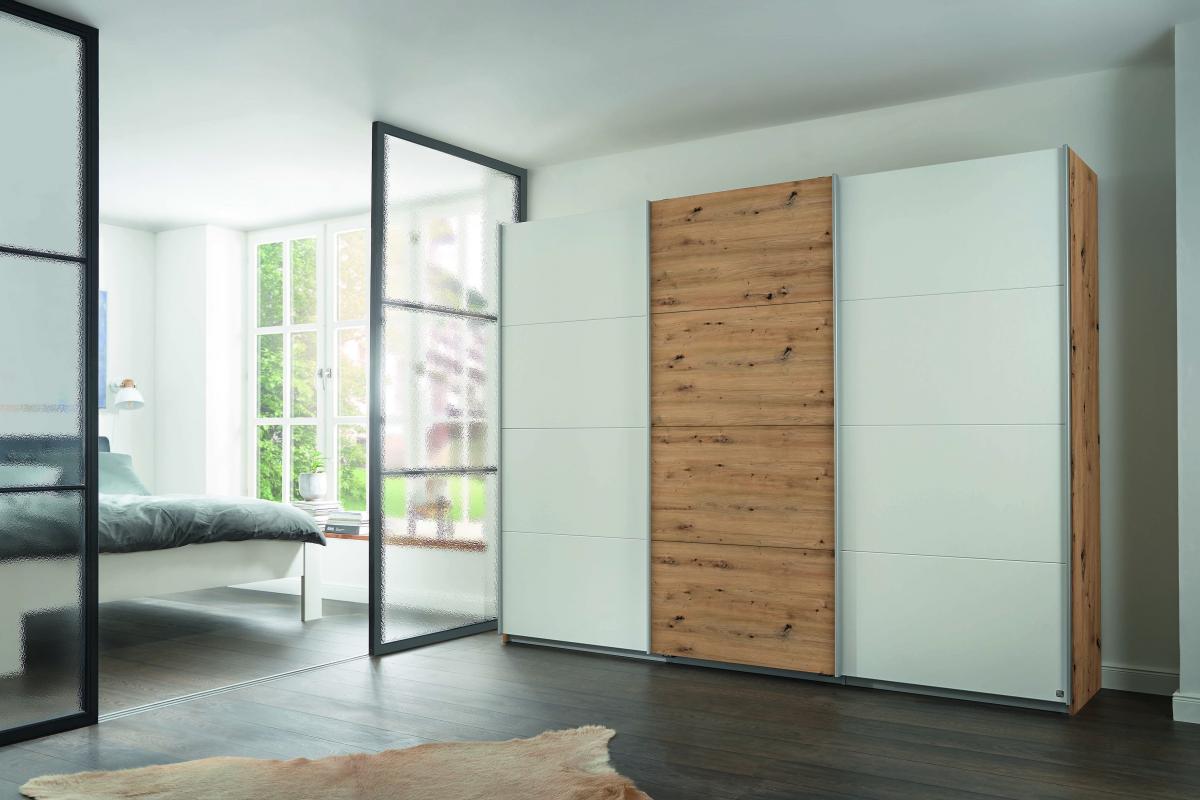 Schwebetürenschrank